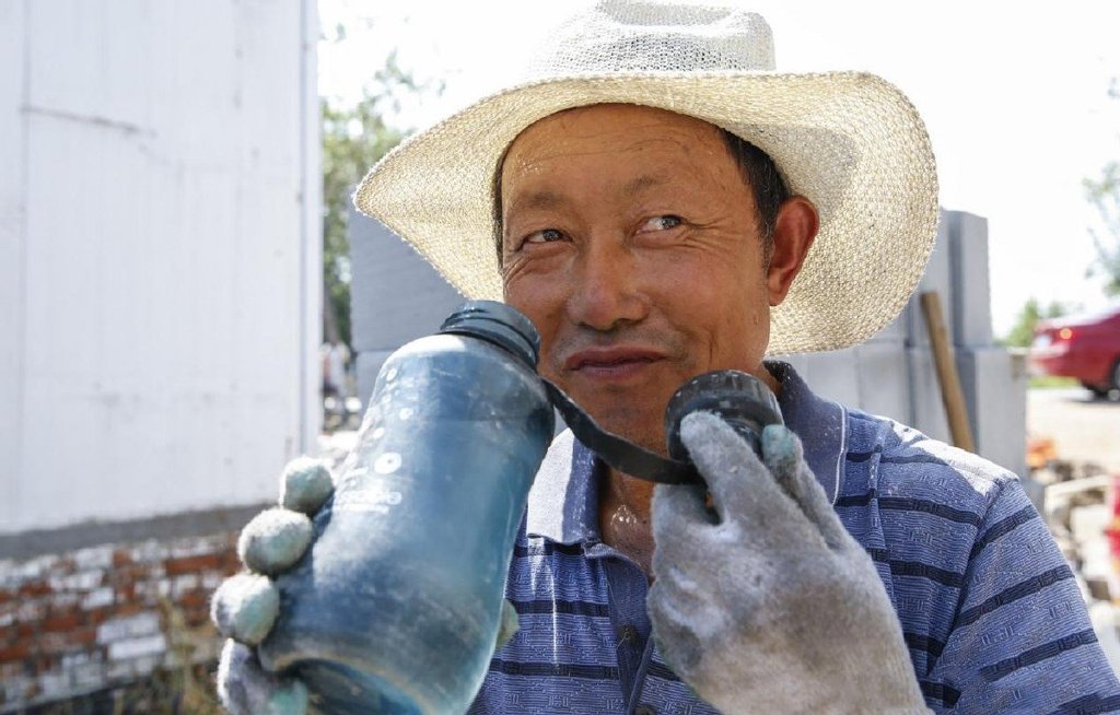 三伏天太热，建议男人：多吃3样，少碰2酒，身体有劲工作更有精神